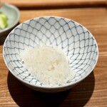 日本料理FUJI - 白米で、ようやく心の平静さを取り戻します(^^)