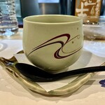 北の味と和み ぽあろ - カムイモシリコース【前菜】《ウニいくらのせ海鮮茶碗蒸し》の器のアップ…