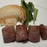 鉄板焼･焼肉 なにわ (リーガロイヤルホテル大阪) - 神戸牛（ロース）