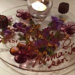 エクアトゥール - カヌレはお誕生日プレートで登場(*^_^*)