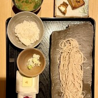 古今 本店 - 「日替わり御膳（そば大盛）」
                    この日の主菜は、“青ヒラスの南蛮焼き”
                    デザートは、"きな粉と黒豆のアイスクリーム"