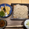 蕎麦六本 - 天ぷら盛り合わせとせいろ1290円、ランチは大盛り＋100円