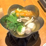 下関温泉 風の海  - 河豚のつみれ。アゴ出汁が優しい