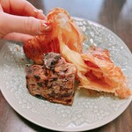 VOLLON - 伸ばすのが好きなんです