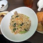 ダオフー - 連れが頼んだ五目炒飯も具沢山♡