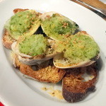 オー・ペシェ・グルマン - ハマグリのニラバターオーブン焼き1,200円