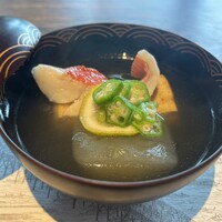 韻松亭 - お椀　金目鯛と厚揚げ。