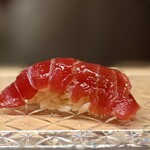 鮨よしかわ 海道 新宿 - 赤身漬け