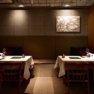 ランチとディナーで雰囲気が変わる上質で落ち着いたお洒落空間