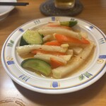 東瀛 - お通し…大根きゅうりにんじんのピリ辛漬物