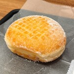 ミスタードーナツ  - 料理写真:エンゼルクリーム　187円