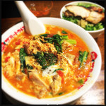 太陽のトマト麺 - 太陽のエッグラーメン＋ガーリックねぎ飯