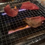 ヤキニク ホルモン どうげん - 