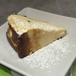 根室花まる - バスクチーズケーキ