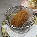 根室花まる - カニクリームコロッケ