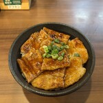 炭焼豚丼専門店 豚めし家 - 
