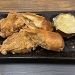長島食堂 - 選べる主菜。この日は3種ありましたが、揚げ物ミックスを選択