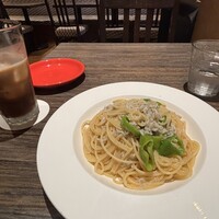 grigio la tavola - 
