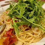 oasis GRILL & ITALIAN - 天使の海老のトマトクリーム リングイネ