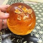 カスカード・あんぱんや - ホイップあんぱん　209円