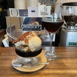 トランジット ビーンズ - ワイニーな水出しICEDコーヒー(浅煎り) 600円
自家製3種盛り 750円