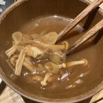 誉 - 味噌汁のアップ