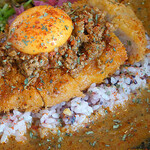 Madre ハーブとスパイス料理のワイン食堂 - 