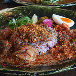 Madre ハーブとスパイス料理のワイン食堂 - 