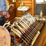 杉ケ瀬ヤナ - 2014.10 天然鮎を炭火で焼きます