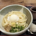 本格手打ちうどん もり - 温玉ぶっかけ