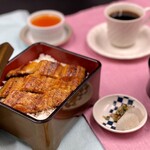 ホテル武志山荘 - 料理写真:うな重(特上4,700円・(上)4,200円・(並)3,700円