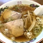 成龍萬寿山 - 上海らーめん