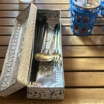 Khao×Khao Thai Kitchen - スプーンお箸入れ