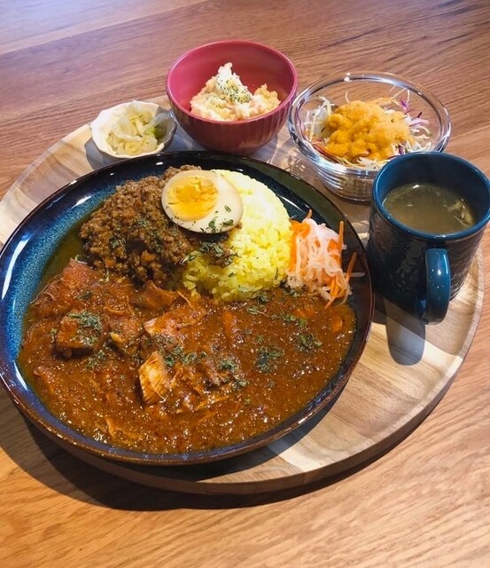 スパイスカレーとちょい呑み よりんとこ - 野崎/カレー | 食べログ