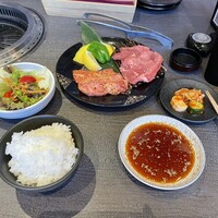 和牛焼肉わ - 和牛カルビと選べる焼肉LUNCH