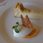 チーズケーキ　ソルベ添え