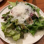 Pizzeria&Trattoria GONZO - GONZO(マッシュルームとペコリーノチーズのサラダ)