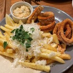 Pizzeria&Trattoria GONZO - GONZO(GONZOのフライドポテト、カラマーリフリット)