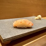 青山鮨孝 - 芝海老の昆布〆