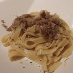 リストランテ サクラ - 2015.10　自家製手打パスタ！！ダイヤモンドポークのソース　トリュフがON
