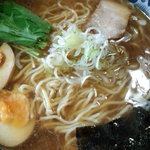 麺工房 隠國 - 醤油ら-めん大盛+煮卵　アップ