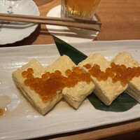 梅田 鮨割烹のの - いくらのせだし巻きたまご
