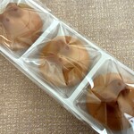 青柳総本家 - 料理写真:カエルまんじゅう