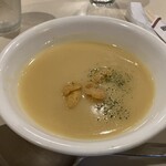 レストラン花園  - スープか赤出汁を選べる。
      麻爺は洋食には断然スープだが…赤出汁も大好きなんだよー 困っちゃうぞ！