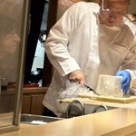 銀座 しのはら - 氷の器作成中！