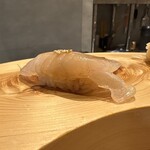 二代目辰よし - ②「活〆平目昆布〆」