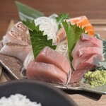 會津馬刺 追加醬汁燒鳥 Ion新浦安 彦酉 - 会津馬刺しとお刺身定食　