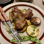 スペイン料理店 エステーリャ - 豚肉の夏野菜のグリル