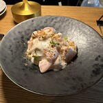 Yosga - 桃のヨーグルト合え、スパイスを添えて