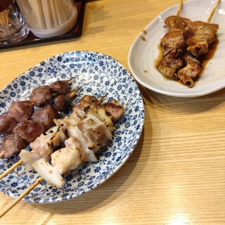 やきとり もつやき こみね_1